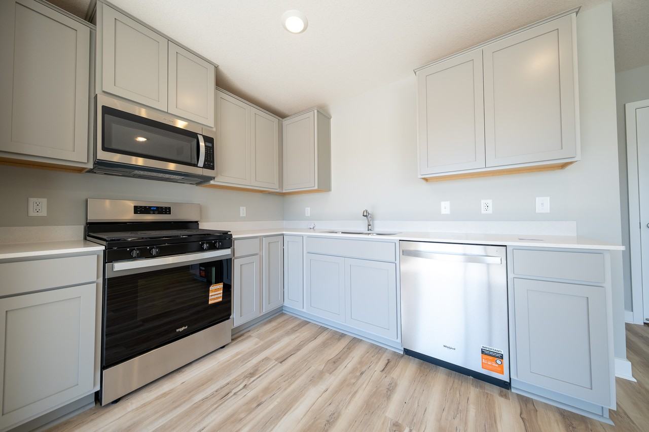 17579 Driscoll Pl #1 - Photo 6 of 41