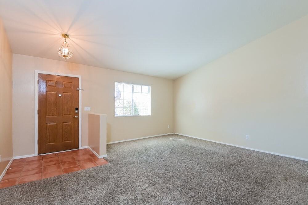 9617 E Paseo Juan Tabo - Photo 3 of 16