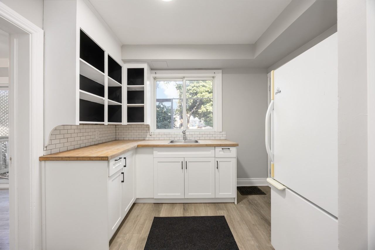315 Collingwood St - Photo 5 of 18