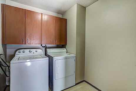 A, 1009 McKinnon Drive Northeast - Photo 6 of 18