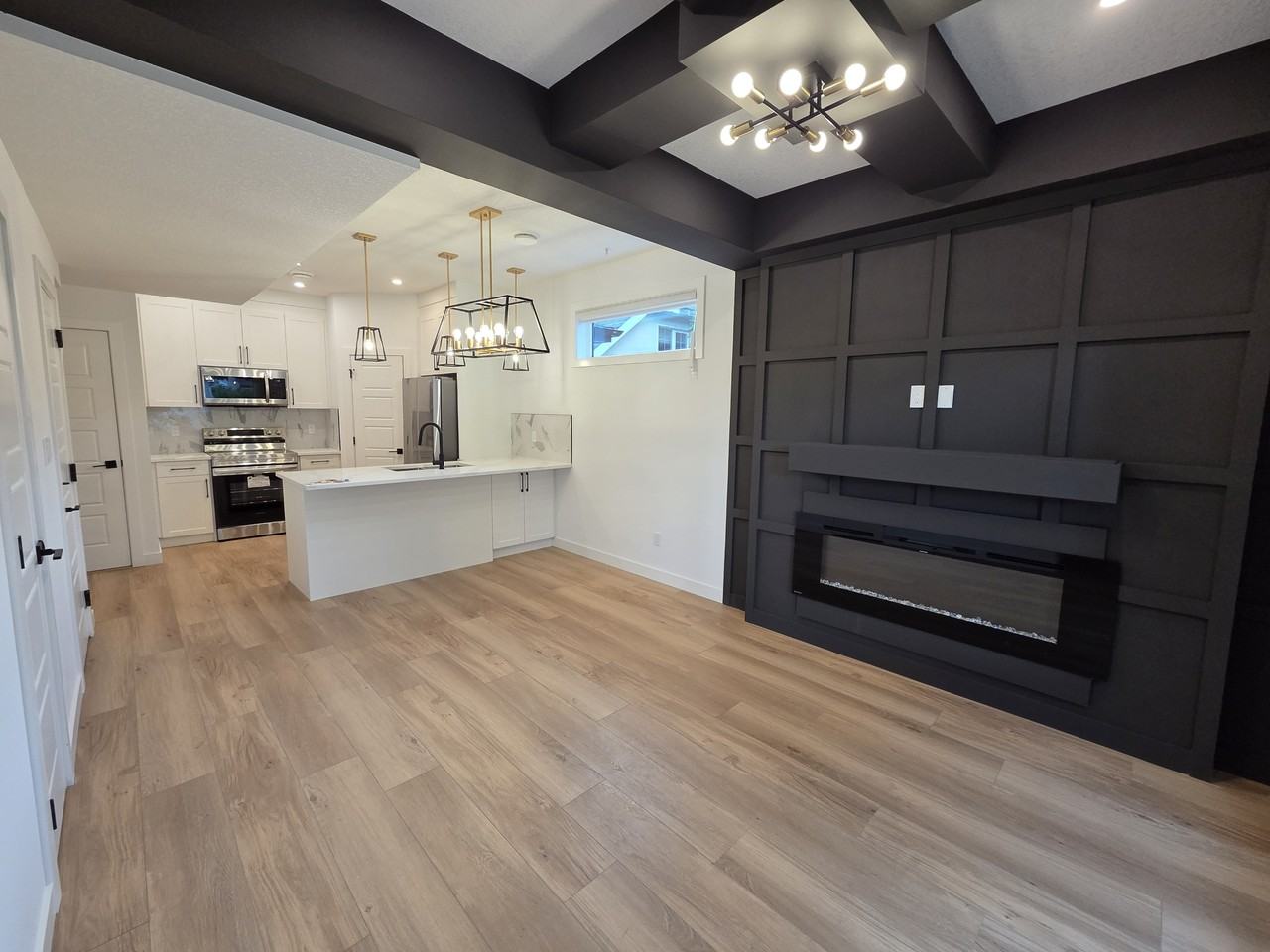 11521 67 St Nw - Photo 2 of 18