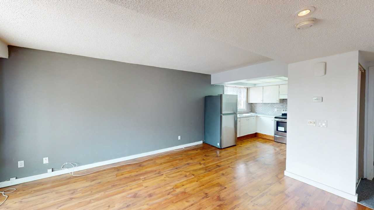 3705 - 3705 Fonda Way Se - Photo 2 of 19