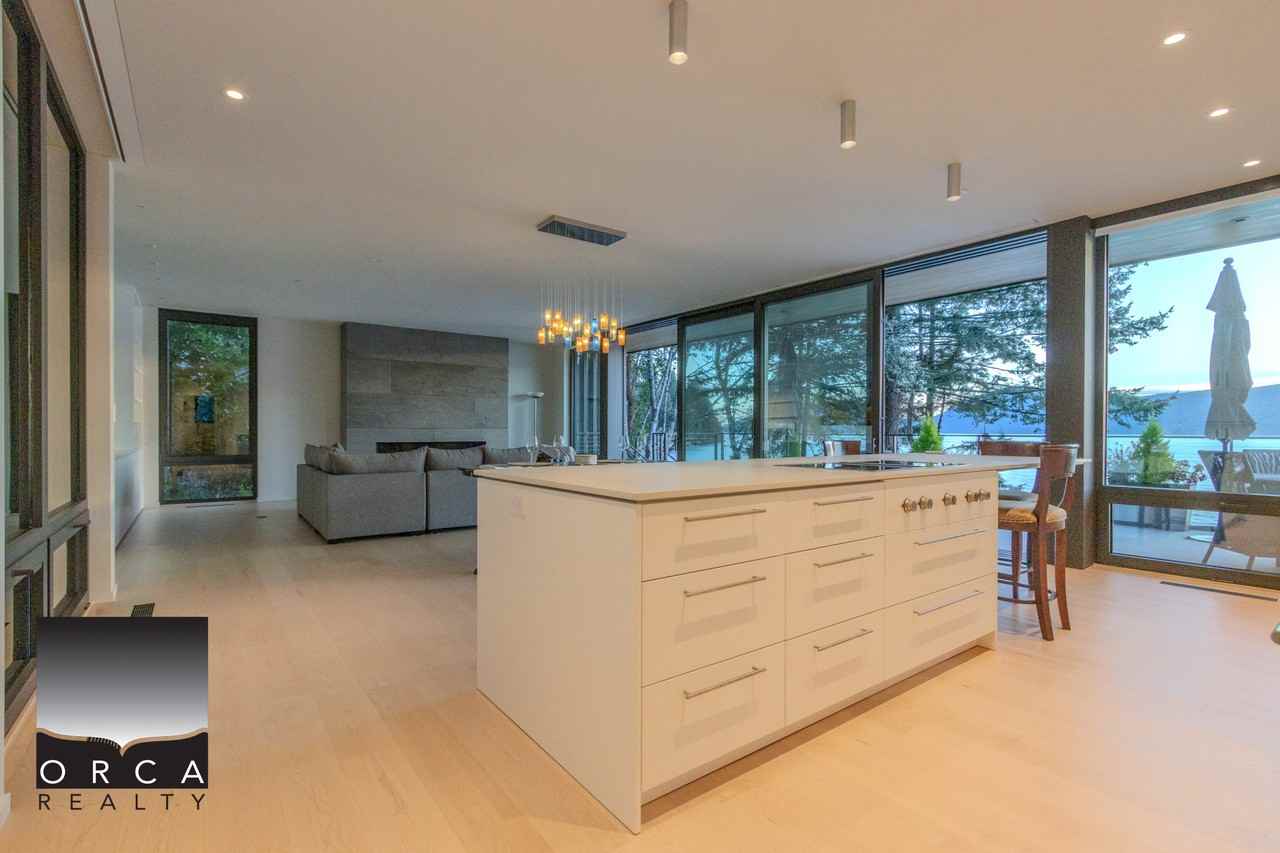8885 Lawrence Way - Photo 3 of 24