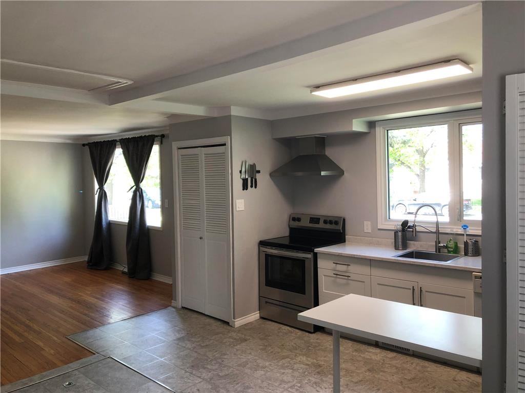 964 Crescent Dr - Photo 4 of 9