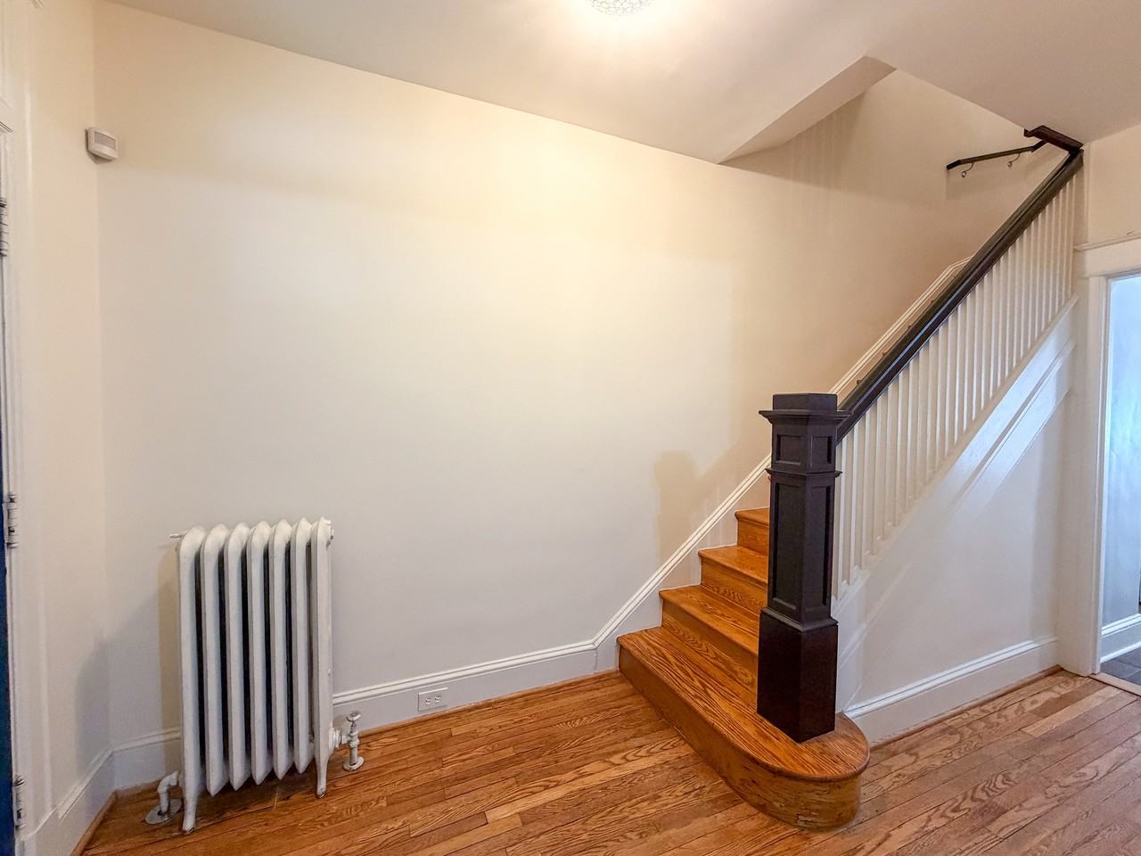 1226 Jefferson St Nw #1 - Photo 4 of 50