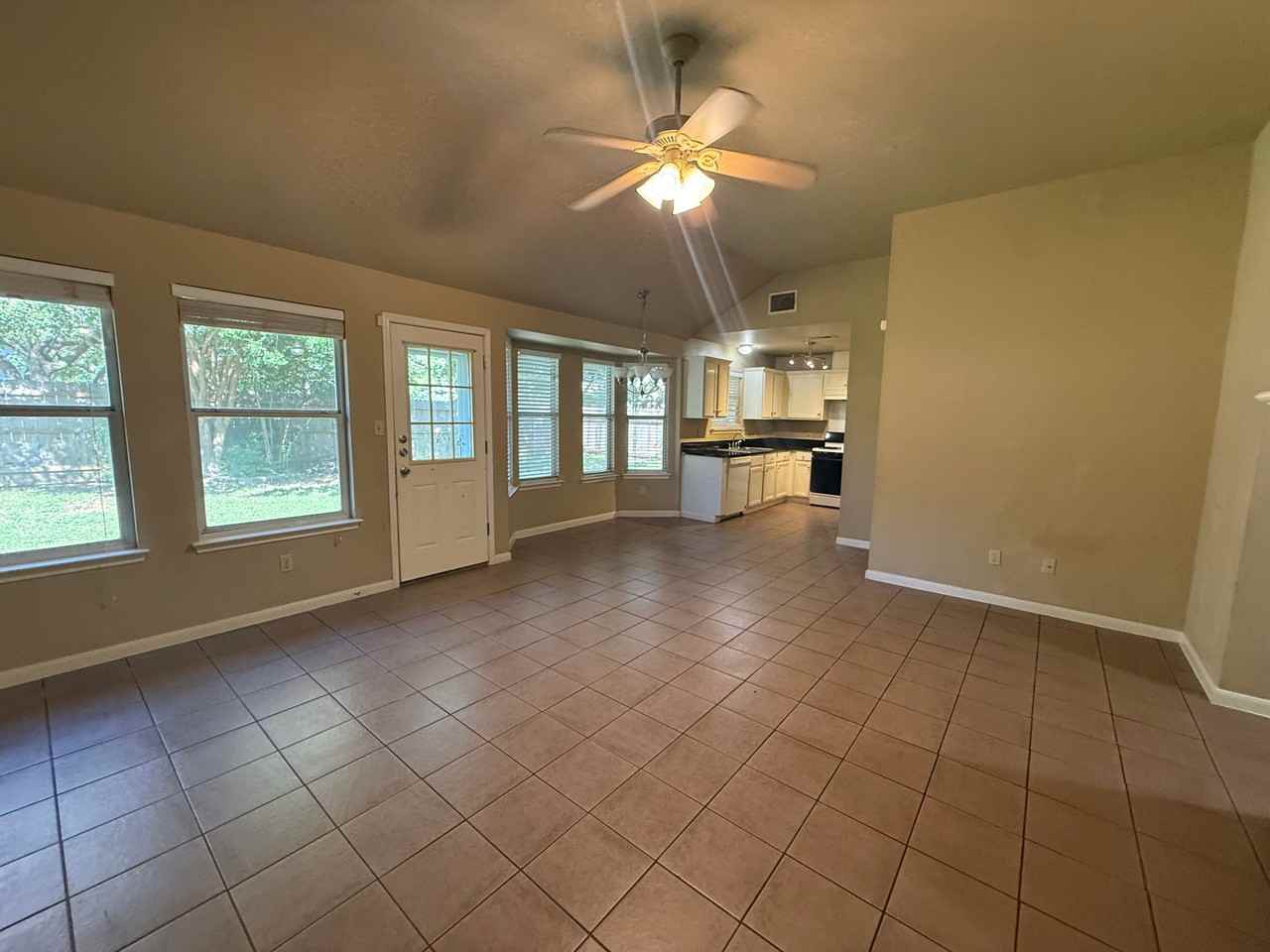 2107 Yaupon Trl #1 - Photo 4 of 20