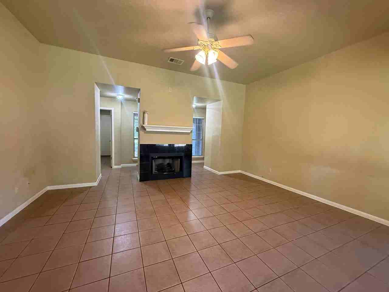 2107 Yaupon Trl #1 - Photo 6 of 20