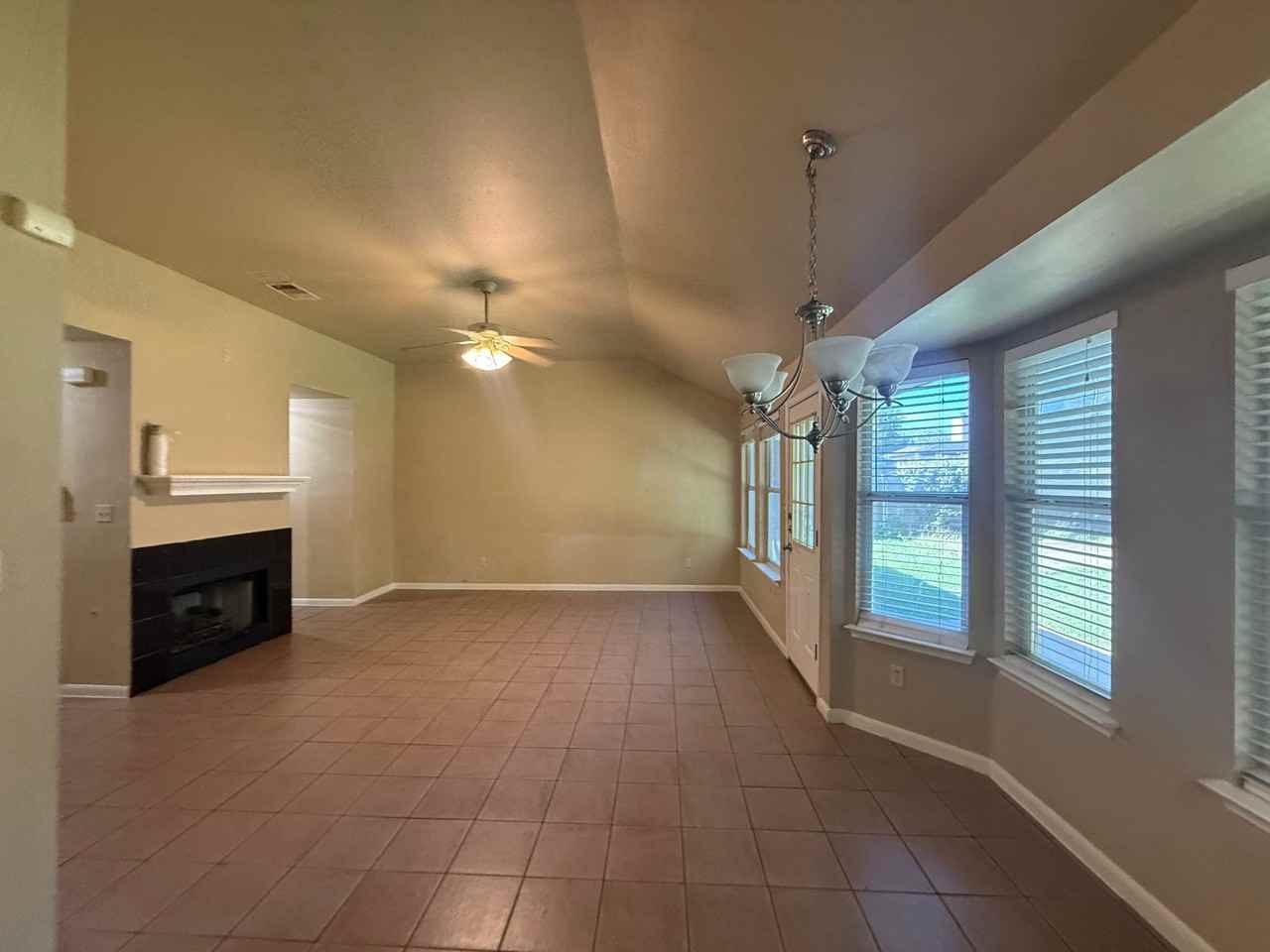 2107 Yaupon Trl #1 - Photo 7 of 20