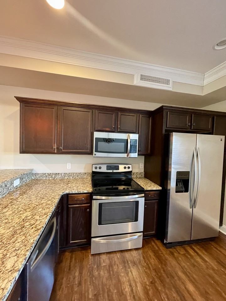 219 Capstone Dr #1 - Photo 5 of 32