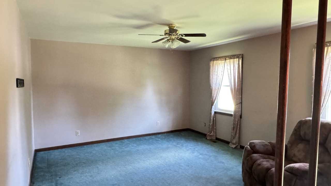 1305 Ridgeway Cir #1 - Photo 2 of 19