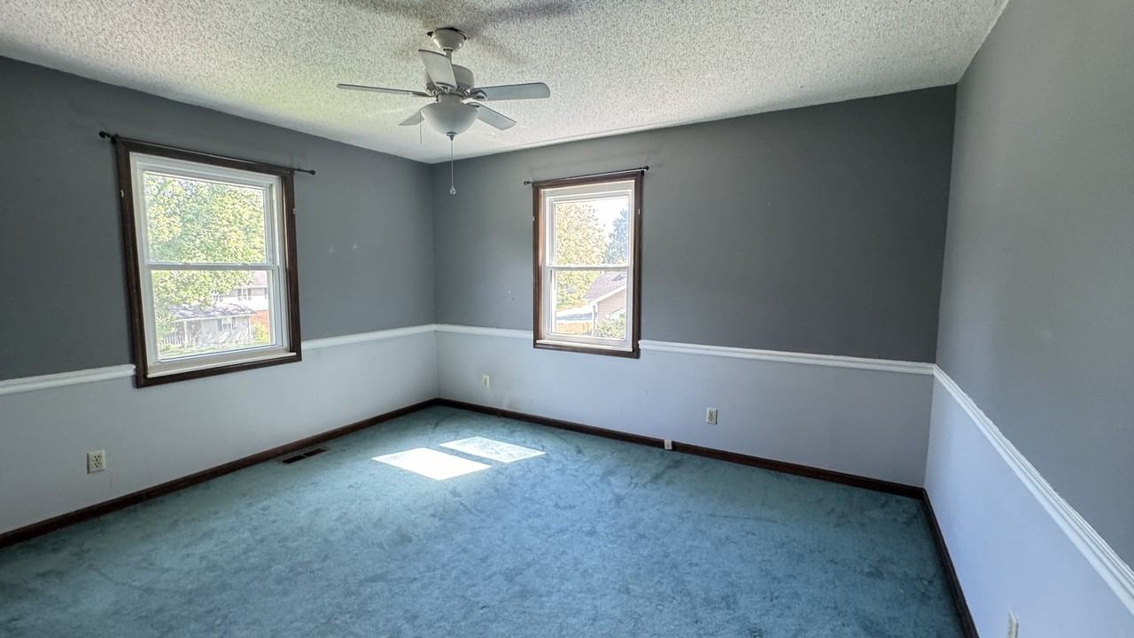 1305 Ridgeway Cir #1 - Photo 7 of 19