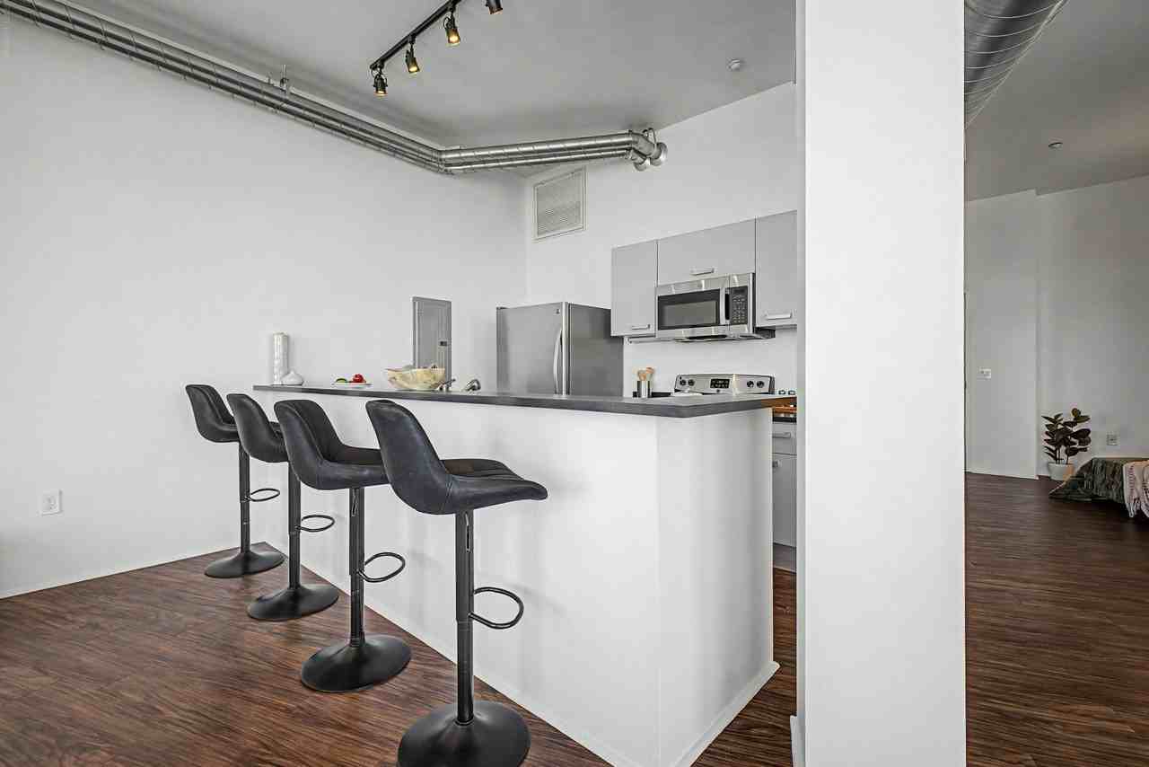 3100 Huron Street #3M - Photo 7 of 25