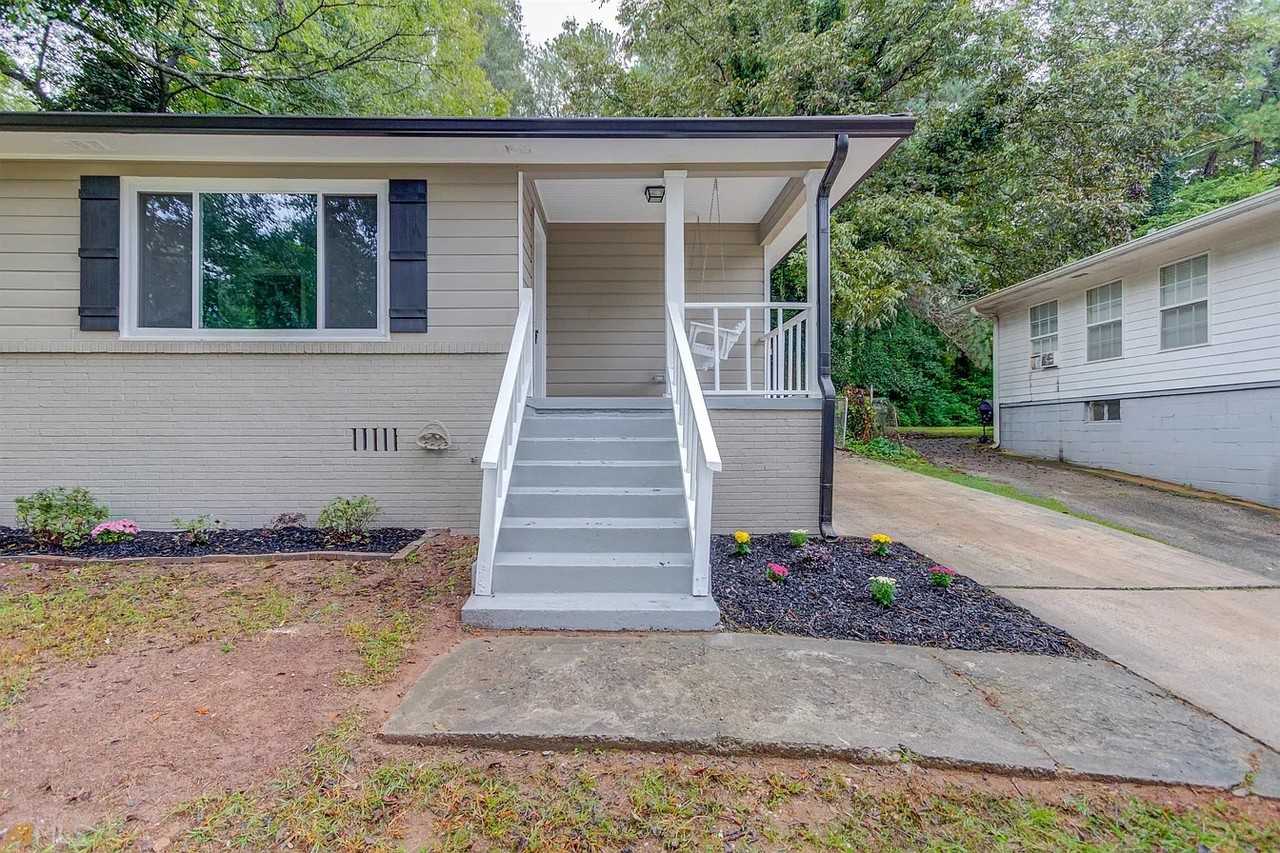2726 Oldknow Dr Nw - Photo 3 of 21