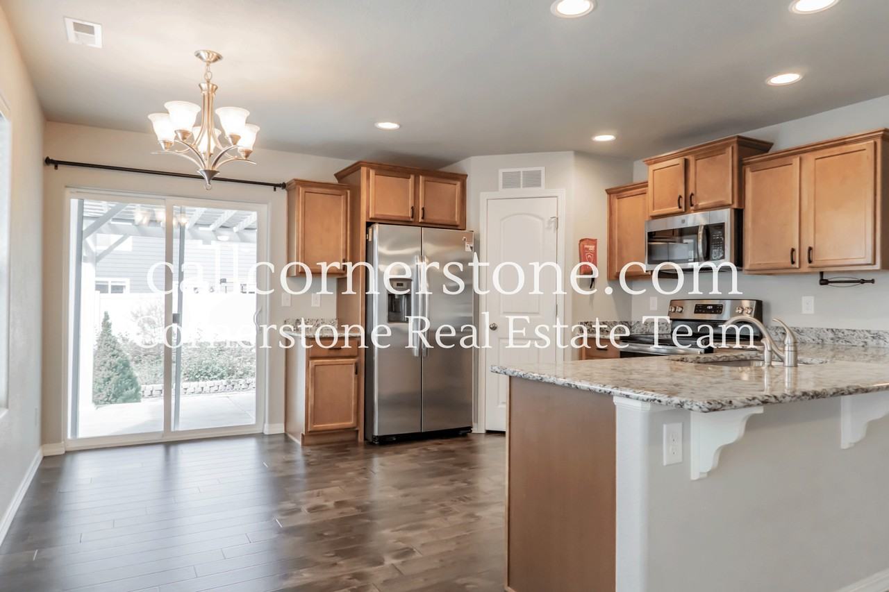 10738 Traders Pkwy #1 - Photo 6 of 25