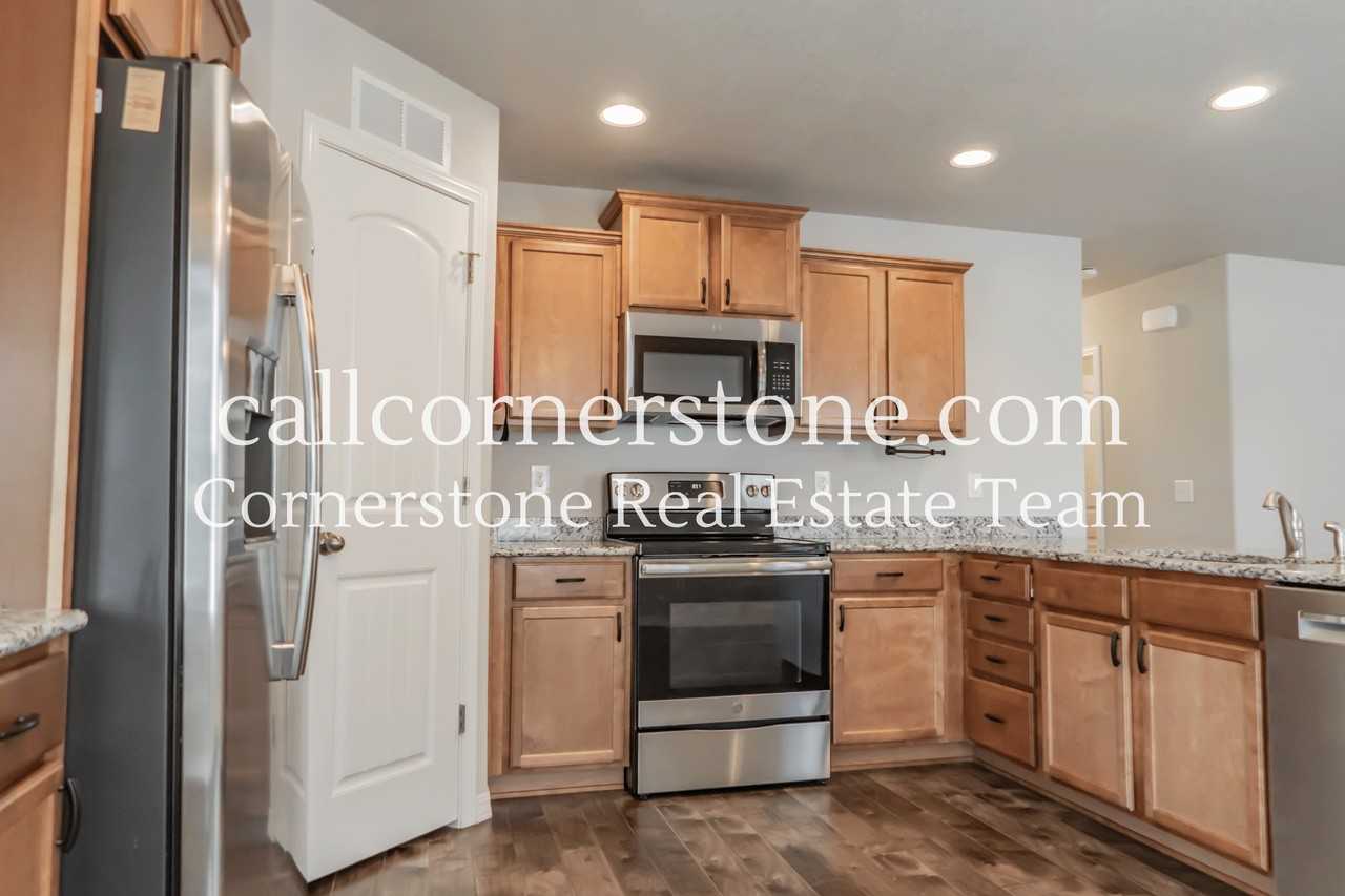 10738 Traders Pkwy #1 - Photo 7 of 25