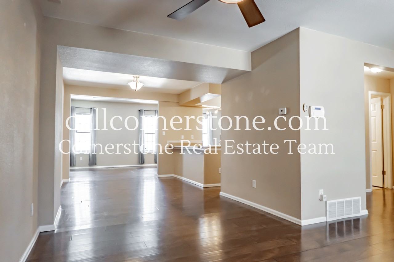 2081 Sussex Ln #1 - Photo 6 of 28