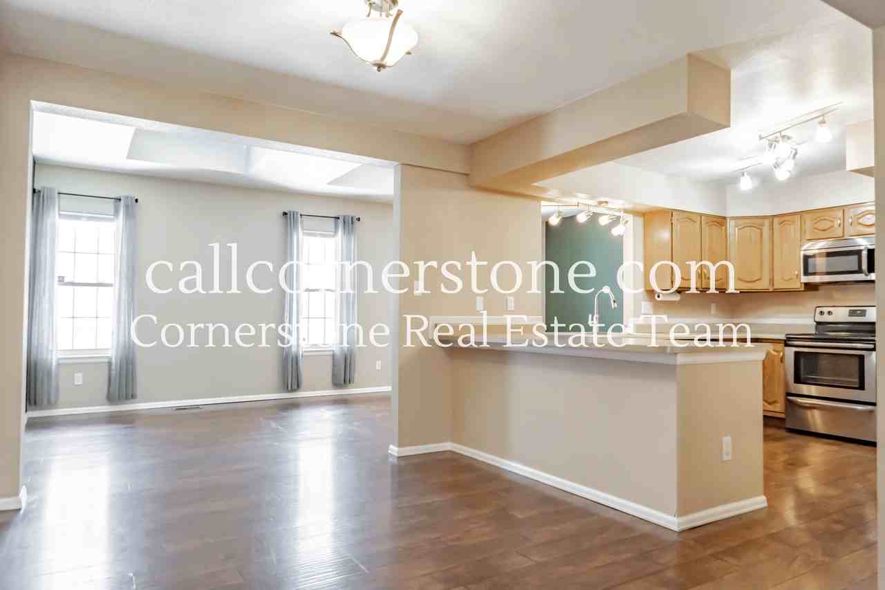 2081 Sussex Ln #1 - Photo 7 of 28