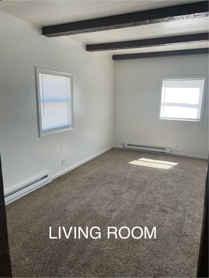 3146 Independence Dr S - Photo 2 of 13