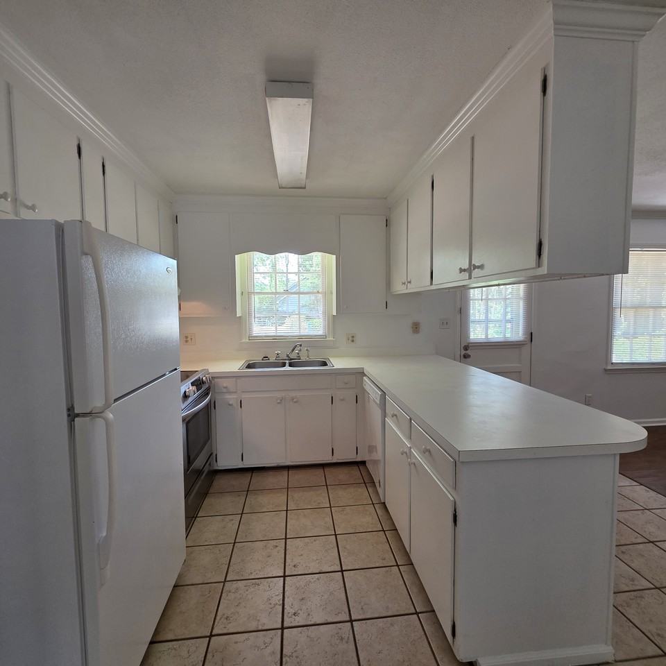 2625 Partridge Dr #1 - Photo 3 of 19
