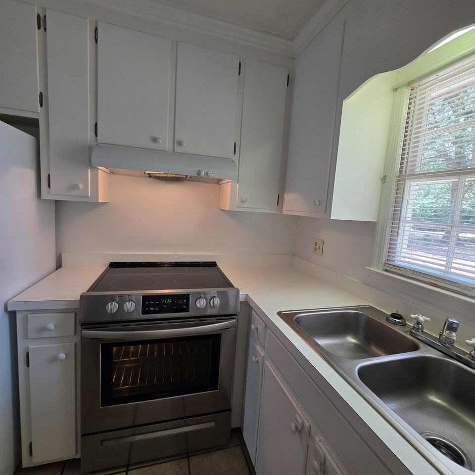 2625 Partridge Dr #1 - Photo 4 of 19