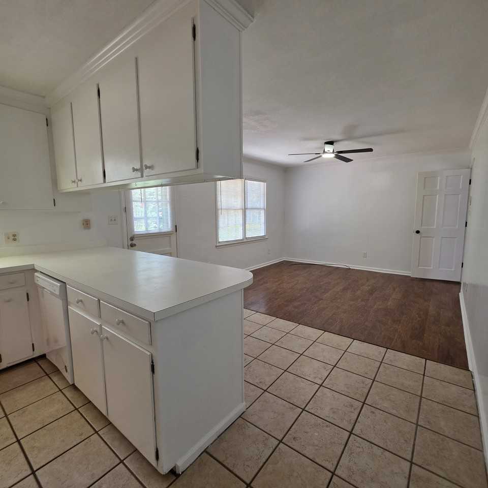 2625 Partridge Dr #1 - Photo 5 of 19