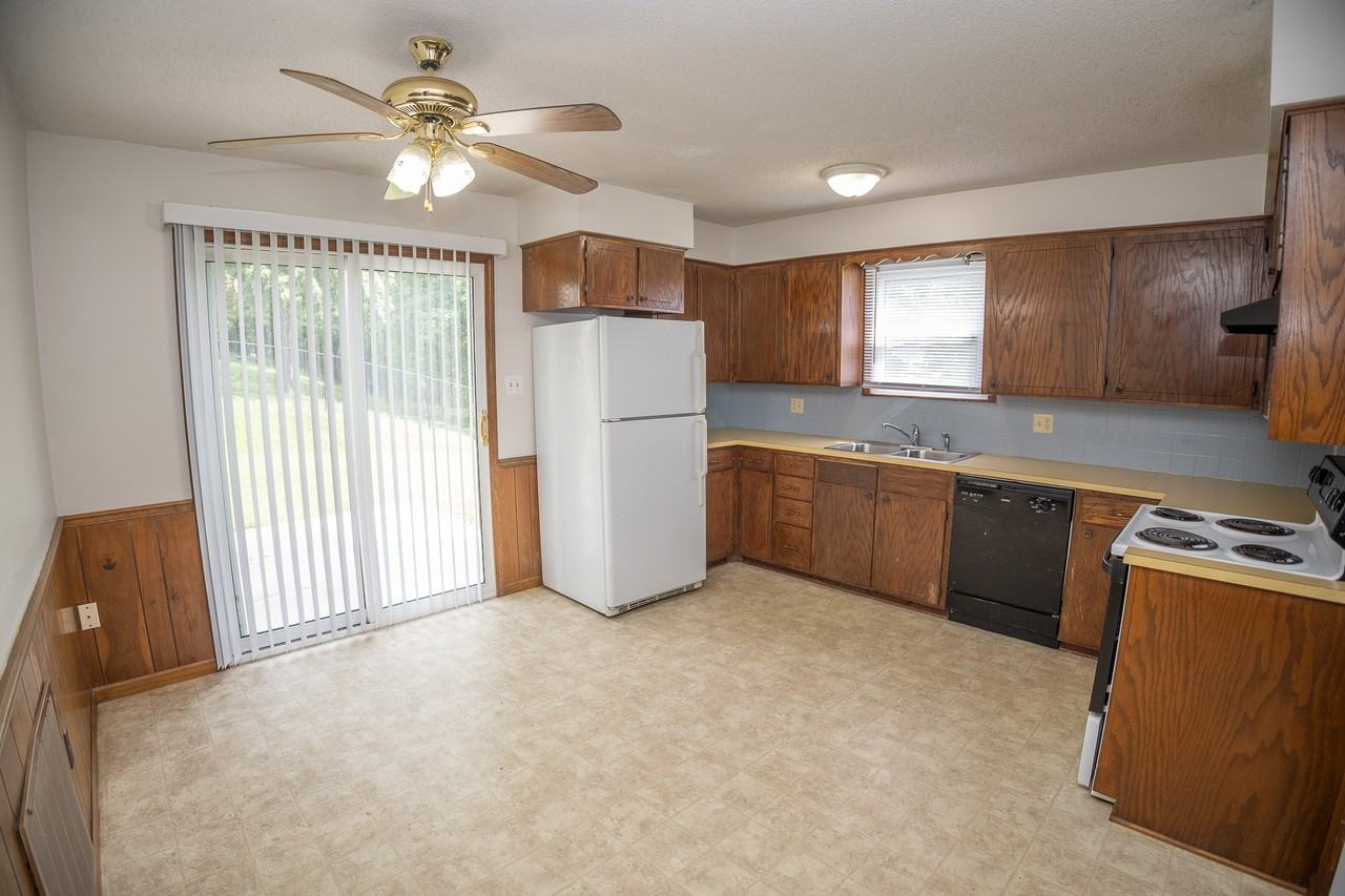 2601 Midway St #B - Photo 7 of 21