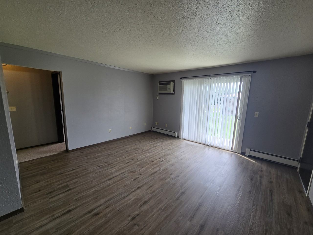 101 16th Ave Nw #1 - Photo 5 of 20