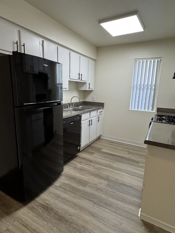 9777 N. Thornydale Road3105 #3105 - Photo 2 of 36