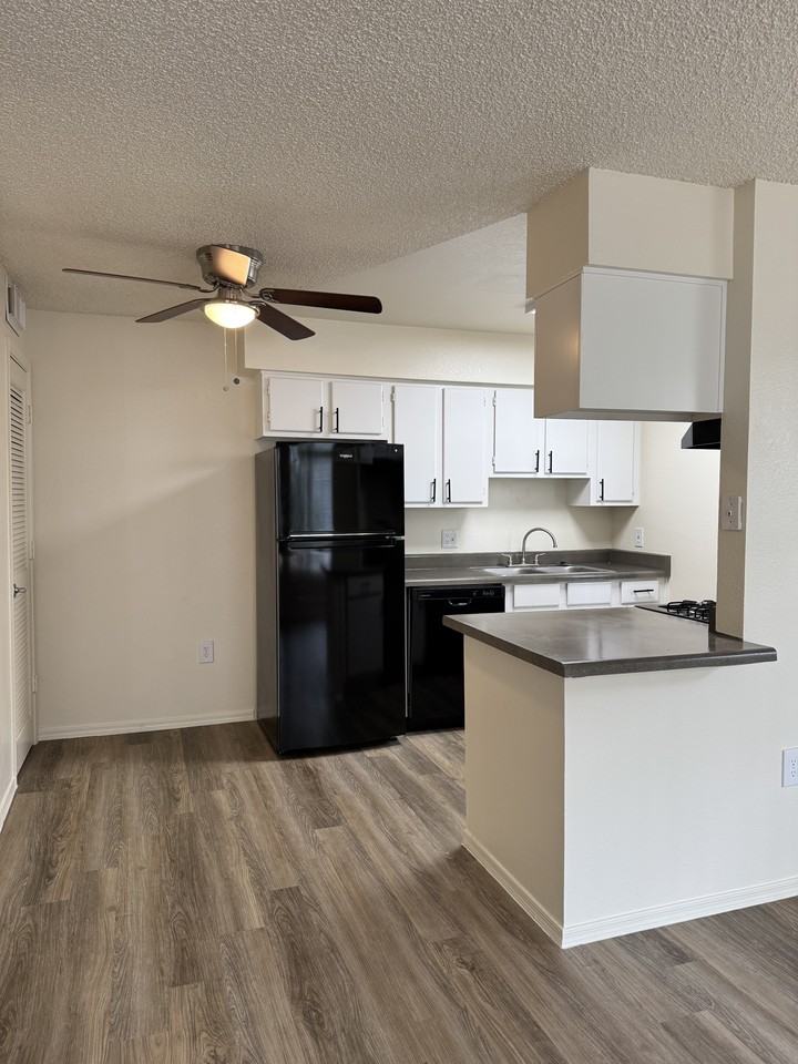 9777 N. Thornydale Road3105 #3105 - Photo 5 of 36