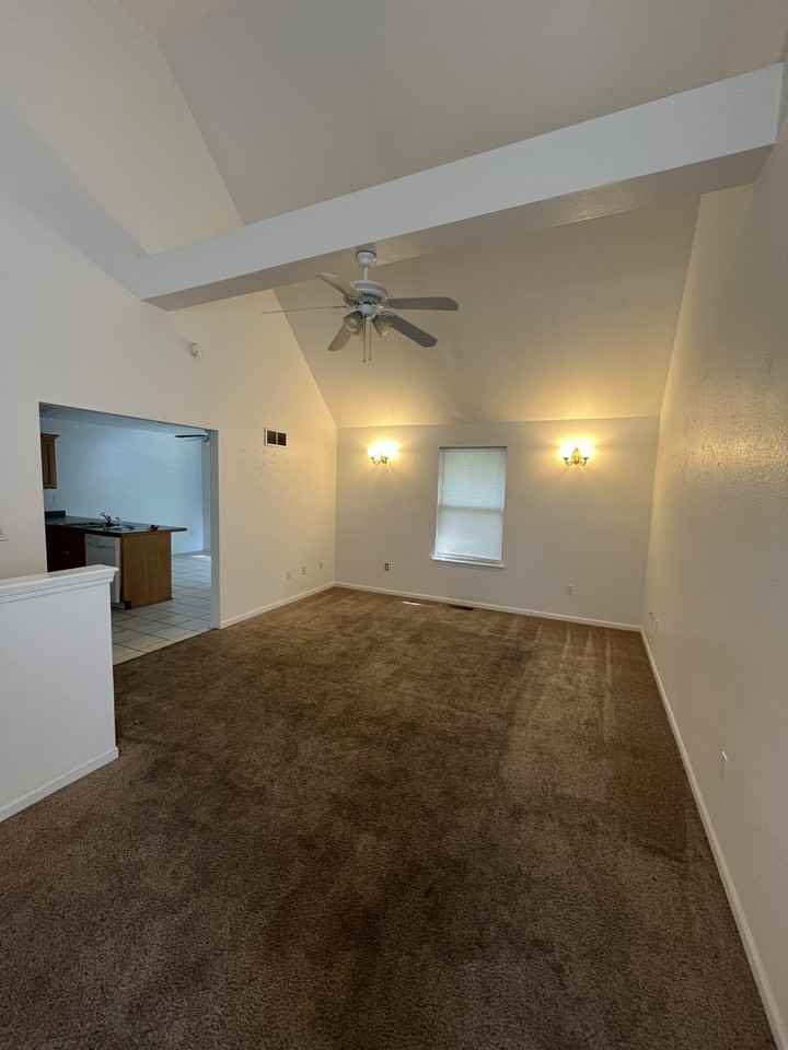 509 Zoll St #B - Photo 5 of 26