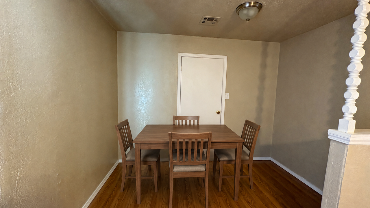3932 Mallard Dr #1 - Photo 4 of 9