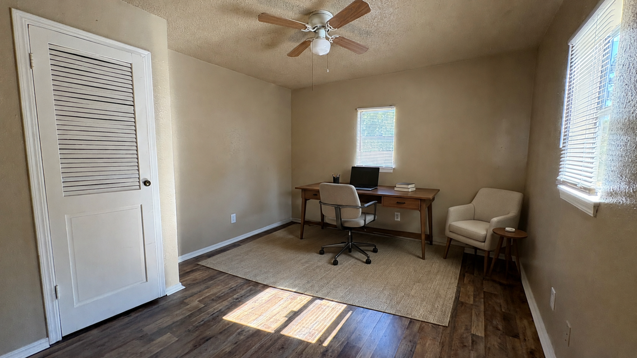 3932 Mallard Dr #1 - Photo 7 of 9