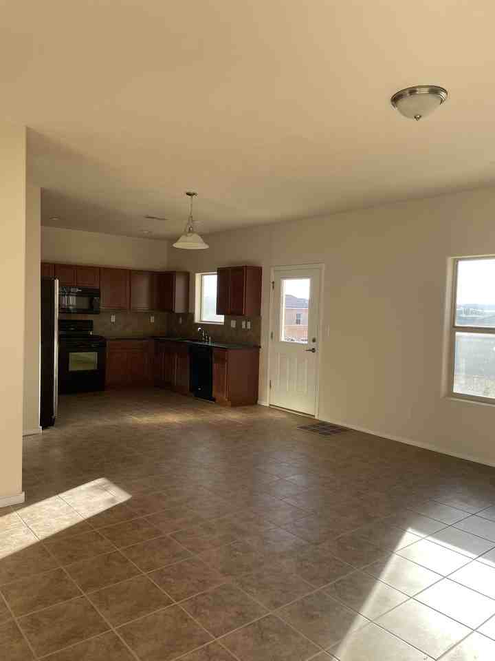 2230 Vista De Colinas Dr Se #1 - Photo 5 of 32
