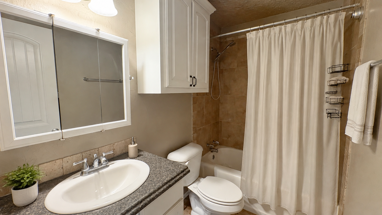 4009 Se 25th St #1 - Photo 6 of 12