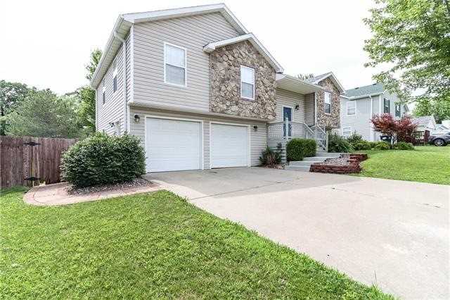570 Se 115th Rd #1 - Photo 3 of 24