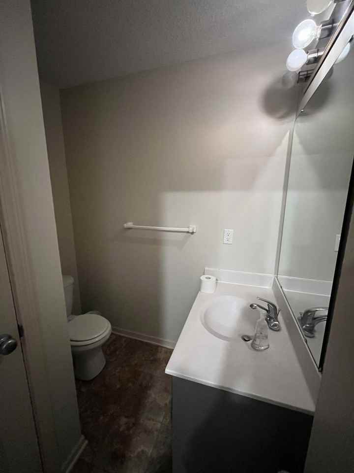 425L Hawthorne Blvd #4 - Photo 6 of 23