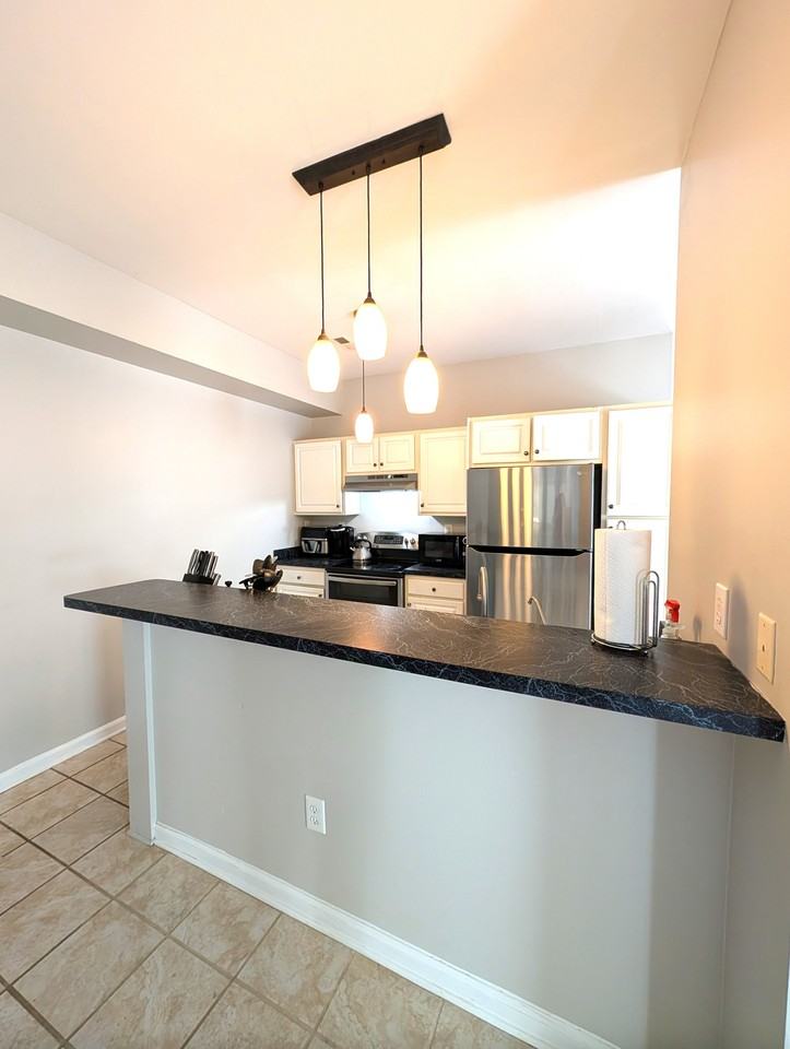 113 Callahan Dr #1 - Photo 4 of 32