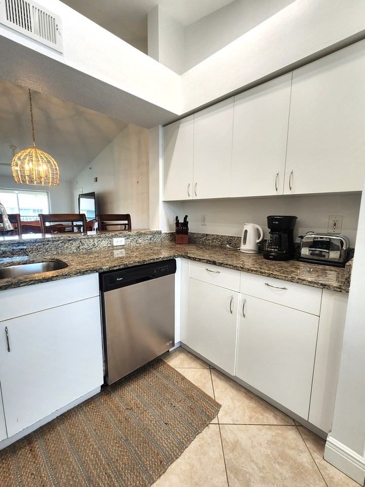 9640 Victoria Ln #C305 - Photo 5 of 21