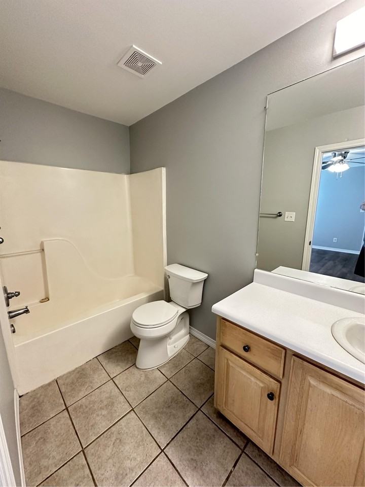 1780 Dawes Rd - Photo 4 of 10