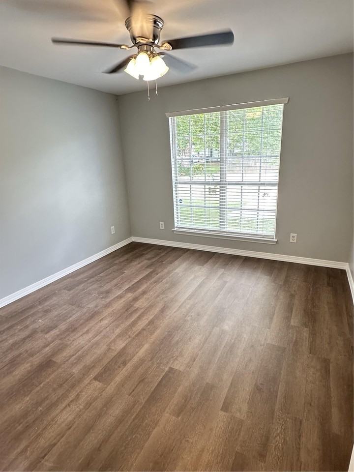 1780 Dawes Rd - Photo 7 of 10
