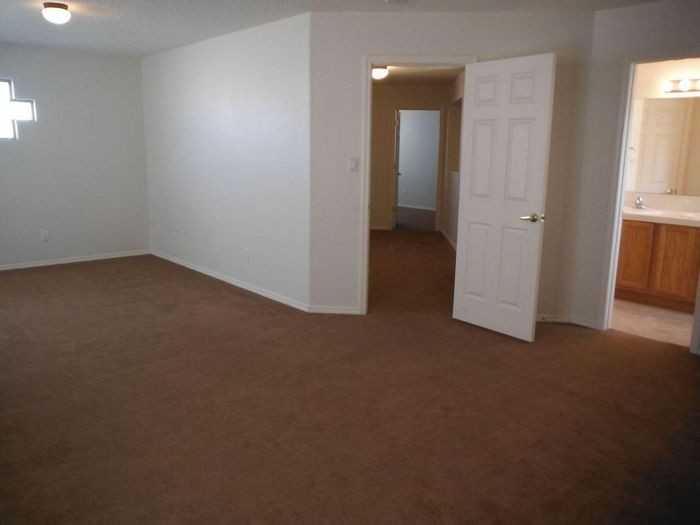 9515 Valletta Ave Nw #1 - Photo 4 of 7