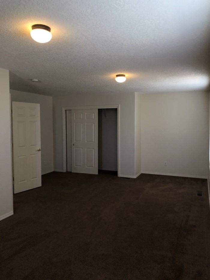 9515 Valletta Ave Nw #1 - Photo 6 of 7