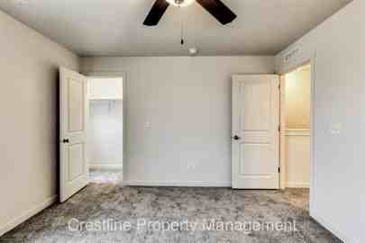 1029 E Iowa Ave #1 - Photo 6 of 10