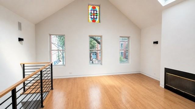 1945 West Thomas Street #2 - Photo 5 of 21