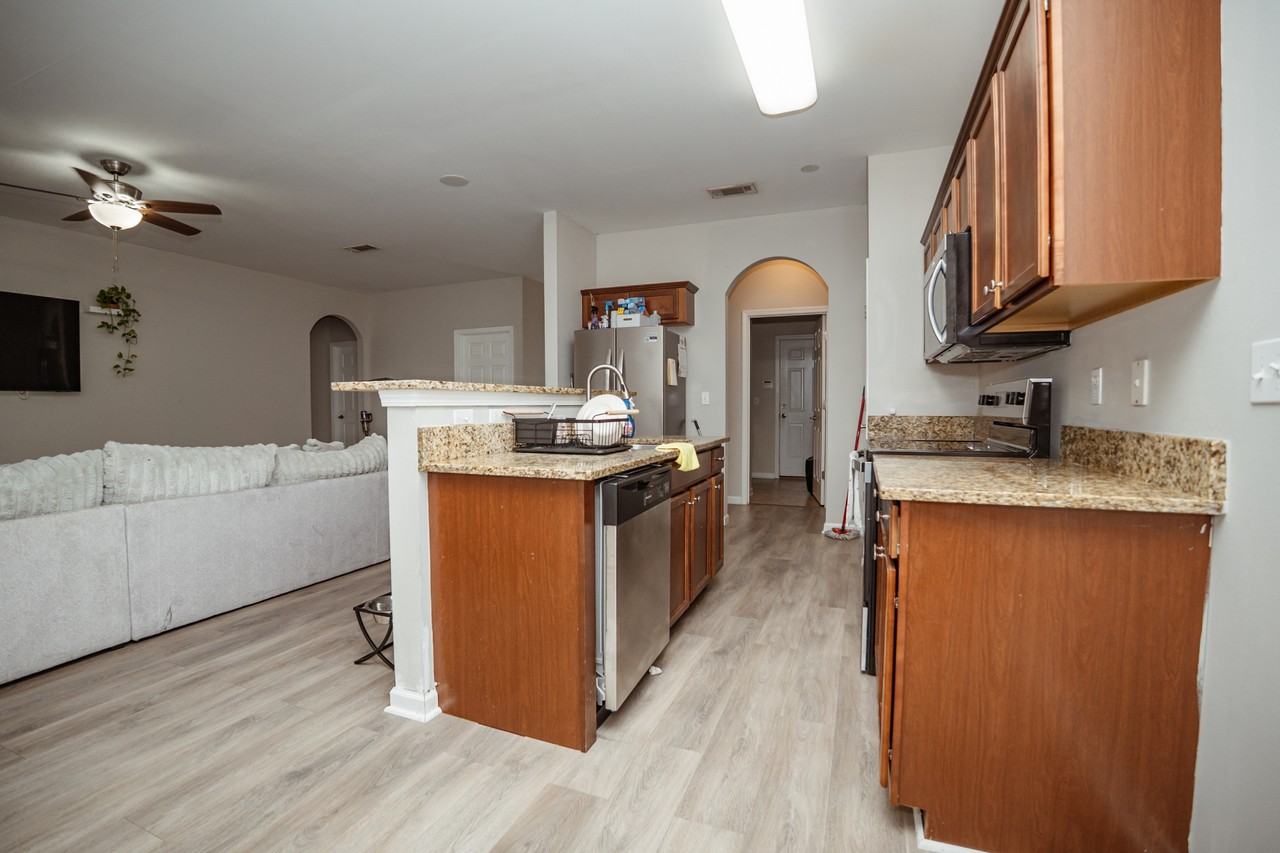150 Creve Core Dr #1 - Photo 5 of 18