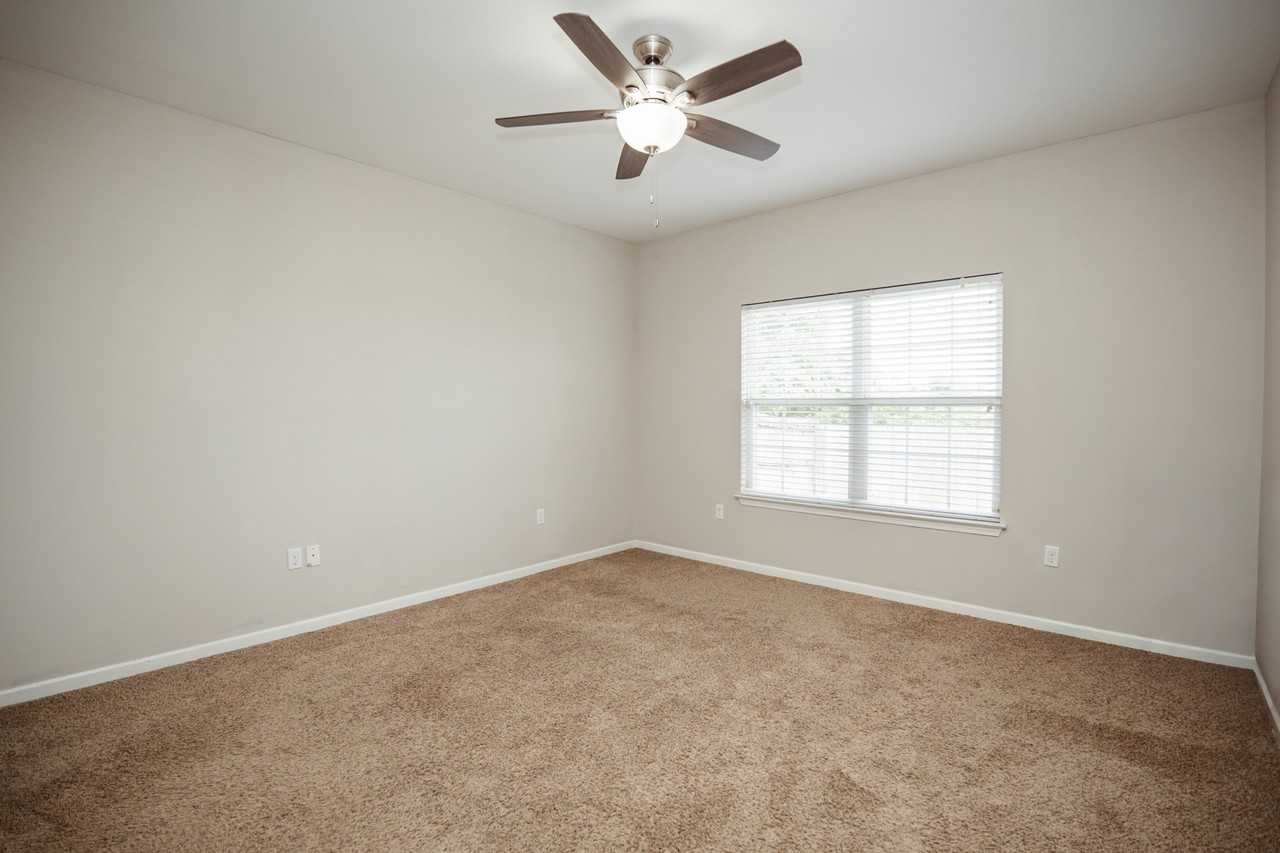 150 Creve Core Dr #1 - Photo 7 of 18