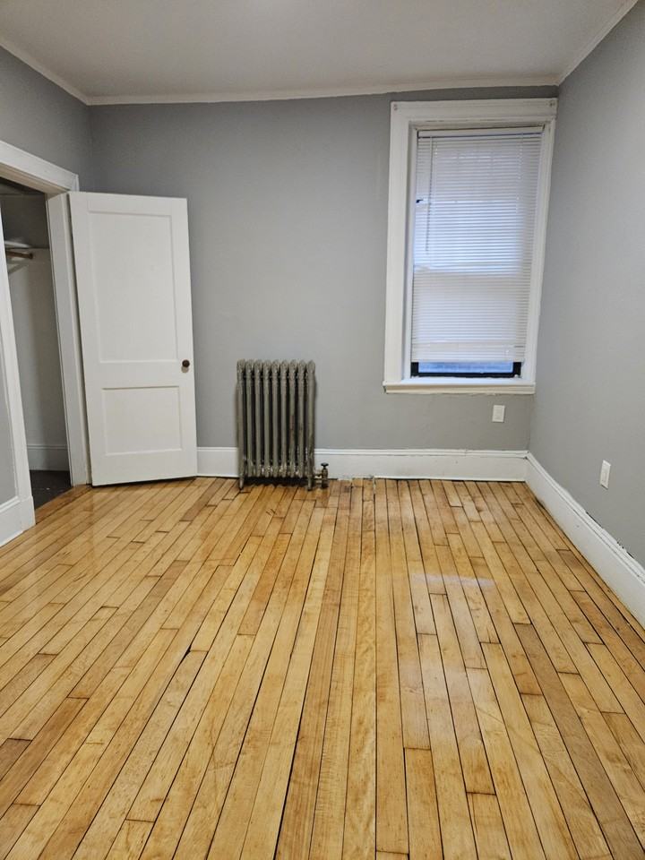 59 Brighton Ave #1ROOM1 - Photo 4 of 14