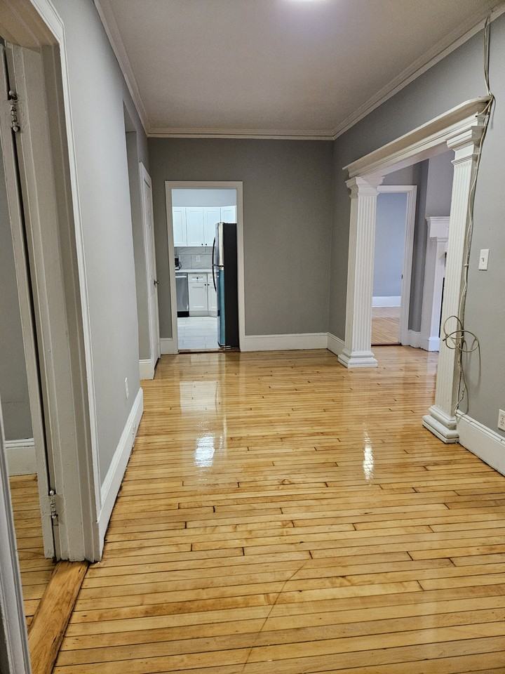 59 Brighton Ave #1ROOM1 - Photo 5 of 14