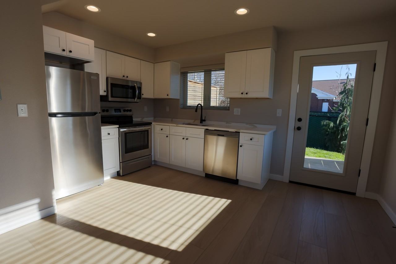 2901 Waverly Dr Se #2901-105 - Photo 4 of 16