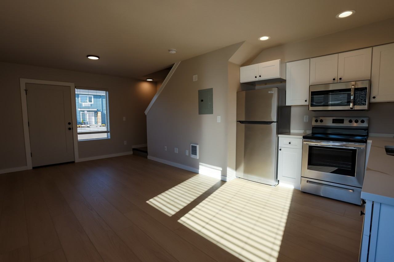 2901 Waverly Dr Se #2901-105 - Photo 5 of 16